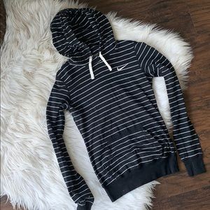 Nike hooded pullover